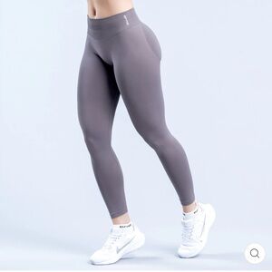Dyne Impact Leggings - truffle